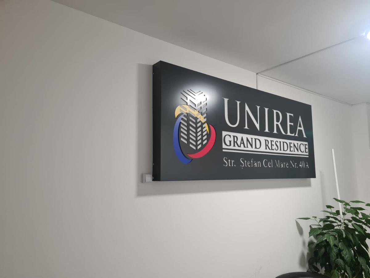 Luxury Mall Q4 * Bacău